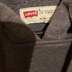 LEVIS パーカーの画像