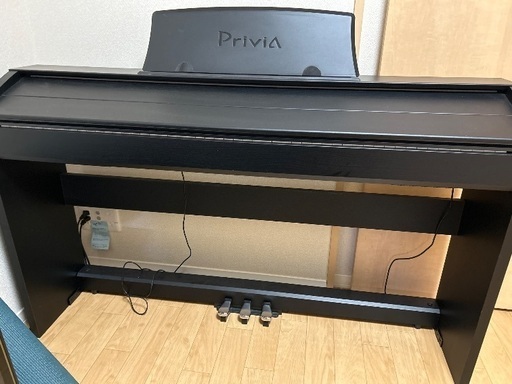 電子ピアノ　CASIO PX-760