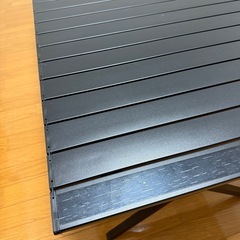 美品 アウトドア 折りたたみ テーブル ロールトップテーブル ブラック Lの画像