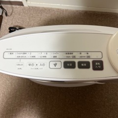 2021年製SHARP 加湿セラミックファンヒーター の画像