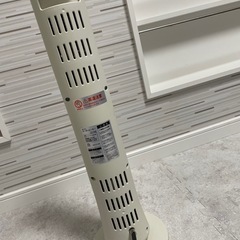 📍【受付中】スリーアップ　フィガロ　CBT-1632　ホワイト　カーボンヒーター　タワー型　2017年製の画像