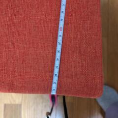 赤色ダイニングチェアの画像