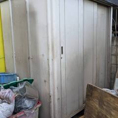 東京発　手渡し希望　中古　スチール物置　大型