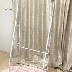 ハンガーラック白色・姫部屋