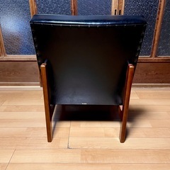 値下 B カリモク60 Kチェア  1シーター ソファー レトロ ブラックの画像