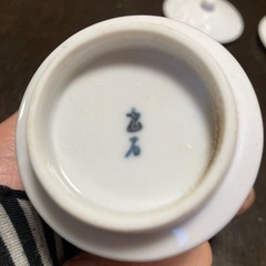 【新品未使用】出石焼　秀壺作　夫婦蓋付き湯呑　浮彫細工　白磁　レリーフ　ペアの画像