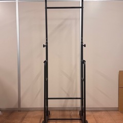 懸垂マシン　ぶら下がり健康器　チンニングマシン