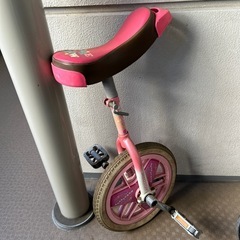 お話中　
一輪車