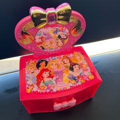 お値下げ致しました⭐️ディズニープリンセス収納ボックス　お化粧　棚
