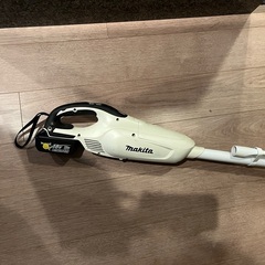 マキタ　コードレス掃除機（充電器がないです）