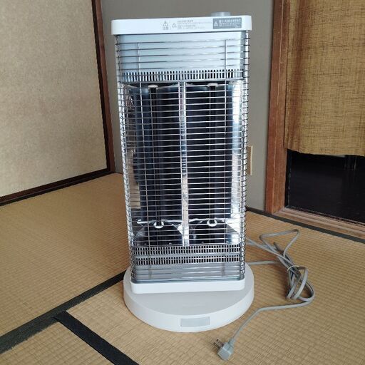 ダイキン  電気ストーブ  遠赤外線ヒーター