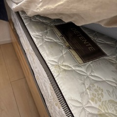 IKEA セミダブルベッドフレーム+ムラウチマットレスの画像