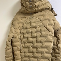 ワークマン　アルティメットダウンジャケット
の画像