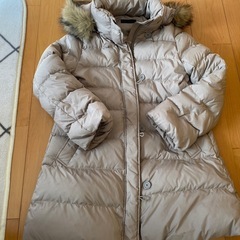 ユニクロ　ダウンロングコートMサイズ