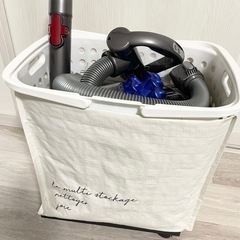 Dyson（ダイソン）掃除機➕コマ付き収納ケースの画像