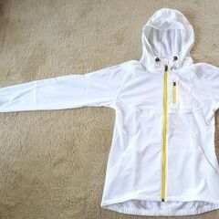 ランニング パーカー UNDER ARMOUR
