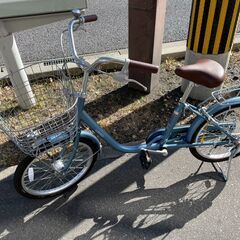 美品中古LEDオートライト内装3段自転車〓26インチ★ブルー★配達地域限定★ 美品中古LEDオートライト内装3段自転車〓26インチ☆ブルー☆配達地域
