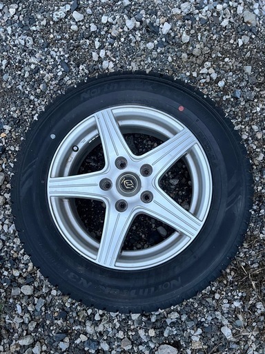 2020年製　オートバックス　NORTH TREK ノーストレック　スタッドレスタイヤ　195/65/R15  4本セット