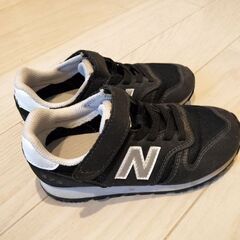 ニューバランス　18㌢の画像