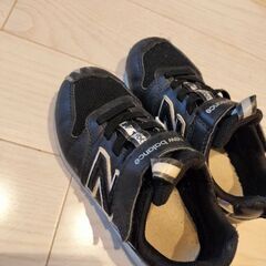 ニューバランス　18㌢の画像
