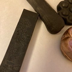 珍しい　書道用墨　肉球型の画像