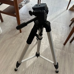 カメラ　三脚