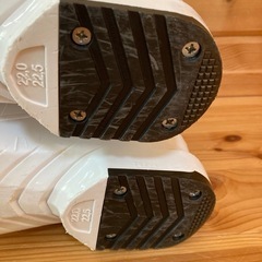 22.5cm スキー靴　アトミックの画像