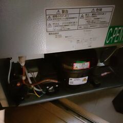 【ジャンク】小型冷蔵冷凍庫の画像