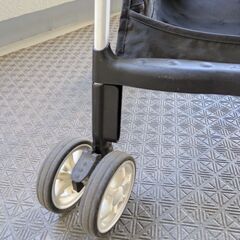 アップリカ　B型ベビーカーの画像