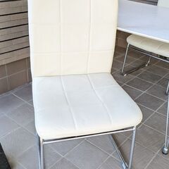 ニトリ☆広めの2人用ダイニングテーブル☆3点セット☆中古家電 の画像