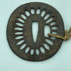 P1216503A 鍔 刀 時代物 刀装具 武具 つば ツバ コレクション 日本刀 芸術 骨董の画像