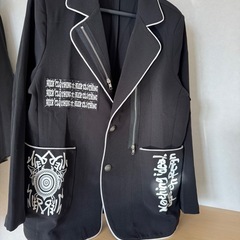 現金支払いOK❣️
NieR JACKET