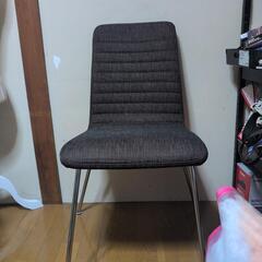 折りたたみデスク、椅子のセットの画像