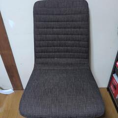 折りたたみデスク、椅子のセットの画像