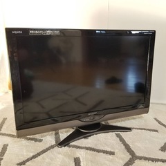 地デジであれば即使用可能　2011年製　SHARP 32インチ液...
