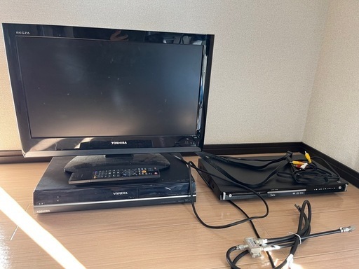 TOSHIBA テレビ　22A8000
