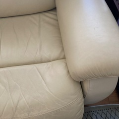リクライニングソファ　白　オフホワイトの画像