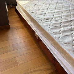 【無料】大型ベッド　ダブル＋シングル連結タイプの画像