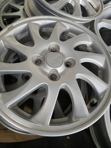 ダイハツ純正ホイール