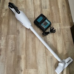 マキタ/コードレス掃除機/単身3年使用