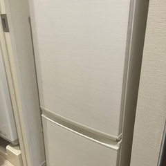 【SHARP冷蔵庫】1.5年使用
の画像