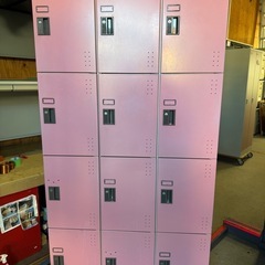 １２人用ロッカー　鍵付き　コクヨ　幅90 奥38 高さ179cm...