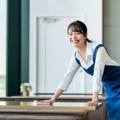 ＜高時給×短時間でサクッと効率よく稼げる！＞会社内の館内清掃スタ...