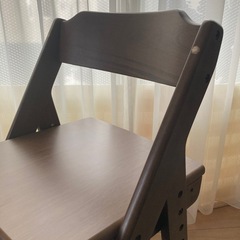ニトリ 学習椅子の画像
