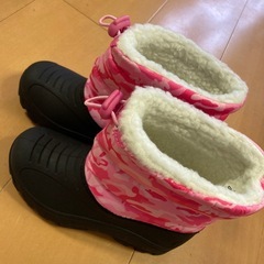 (受け渡し決まりました)18センチ女の子ブーツ新品
