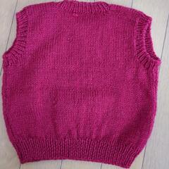 手編みのベストの画像