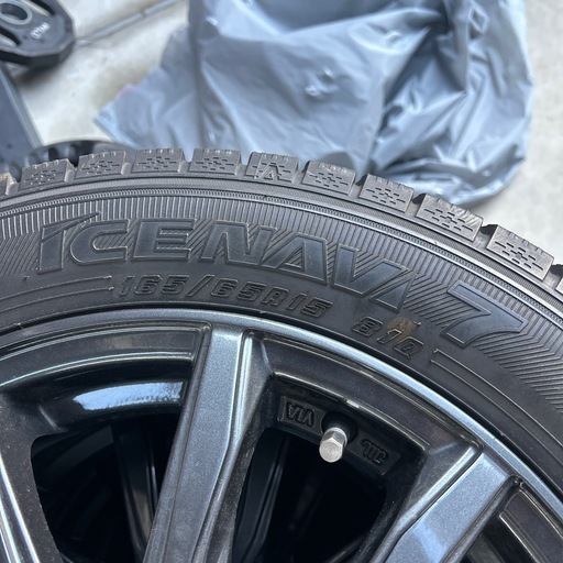 165/65R15 タフトハスラー ソリオ中古スタッドレスタイヤ4本セット 4本