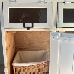 オーダー家具　アンティーク風キャビネットの画像