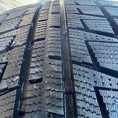 スタッドレスタイヤ　LS460 235/50R18 美品　4本セット
の画像