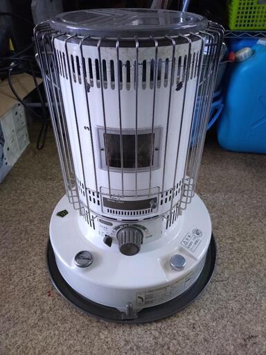 トヨトミ 石油ストーブ KSA-105G  丸型 中古品
